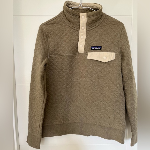 Patagonia Sweaters - Patagonia Quilted Pullover in Brown and Cream